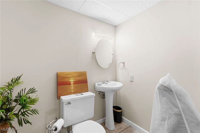 14716 Lawmont Street, North Lawrence, OH 44666