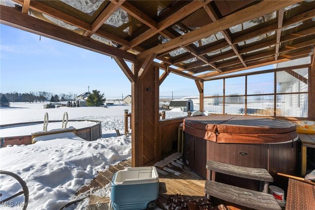 14716 Lawmont Street, North Lawrence, OH 44666