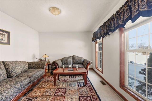 14716 Lawmont Street, North Lawrence, OH 44666