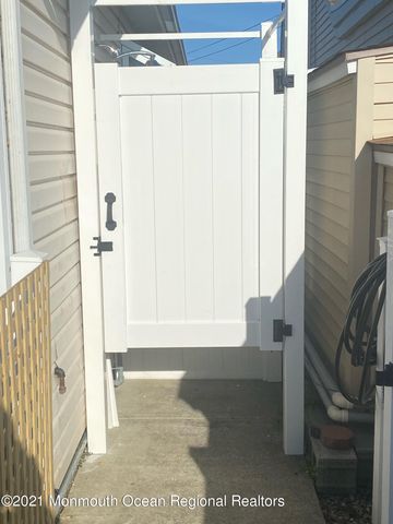362 Venice Drive, Lavallette, NJ 08735