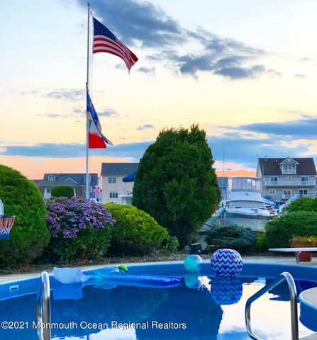 362 Venice Drive, Lavallette, NJ 08735