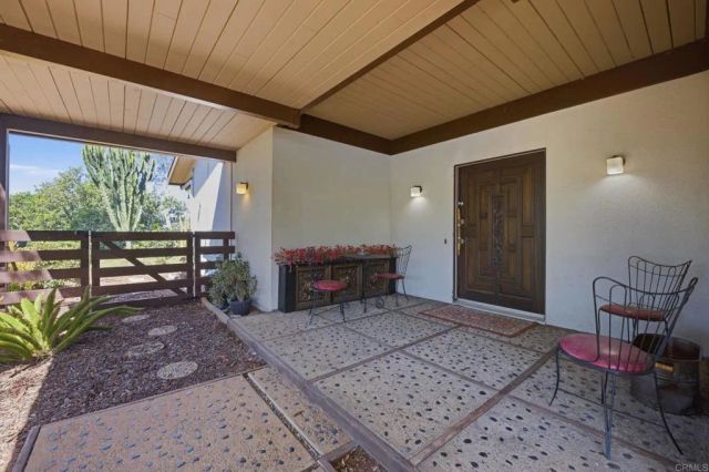 2106 Vista Grande Drive, Vista, CA 92084