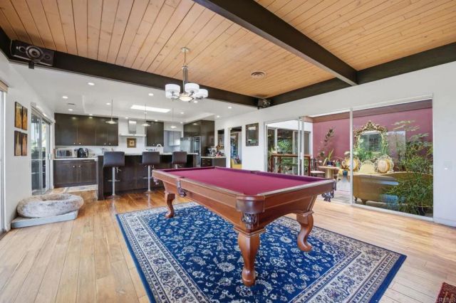 2106 Vista Grande Drive, Vista, CA 92084