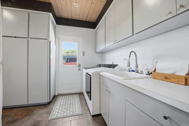 2106 Vista Grande Drive, Vista, CA 92084