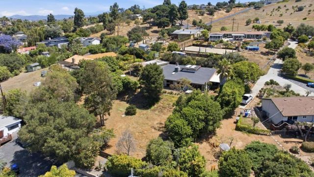 2106 Vista Grande Drive, Vista, CA 92084