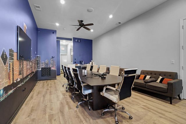 1419 W CHICAGO Avenue C1, Chicago, IL 60642