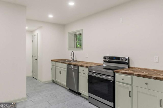 4431 Buckingham Circle, Decatur, GA 30035
