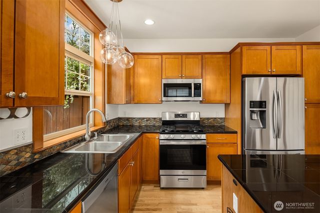 1905 NE 125th Street, Seattle, WA 98125