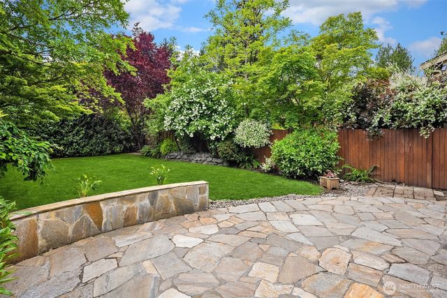 1905 NE 125th Street, Seattle, WA 98125