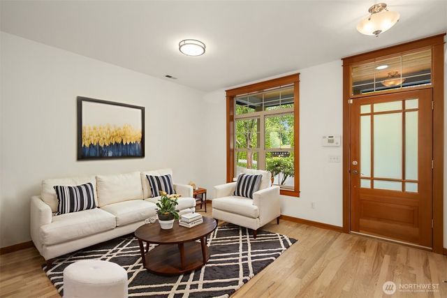 1905 NE 125th Street, Seattle, WA 98125