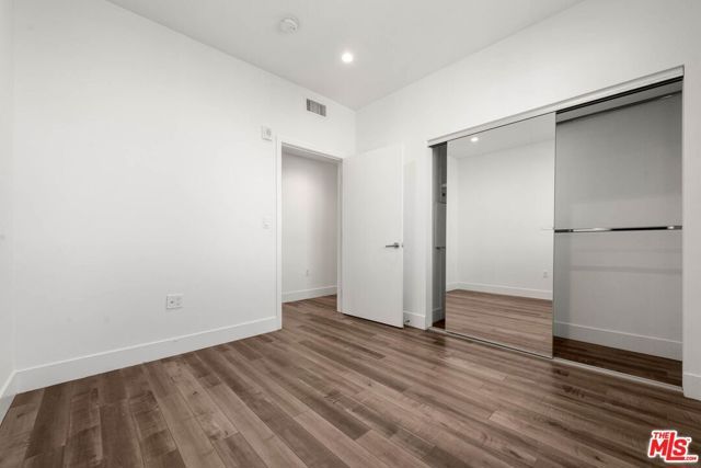 1215 S Bedford Avenue 304, Los Angeles, CA 90035