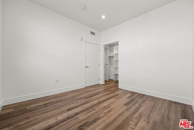 1215 S Bedford Avenue 304, Los Angeles, CA 90035