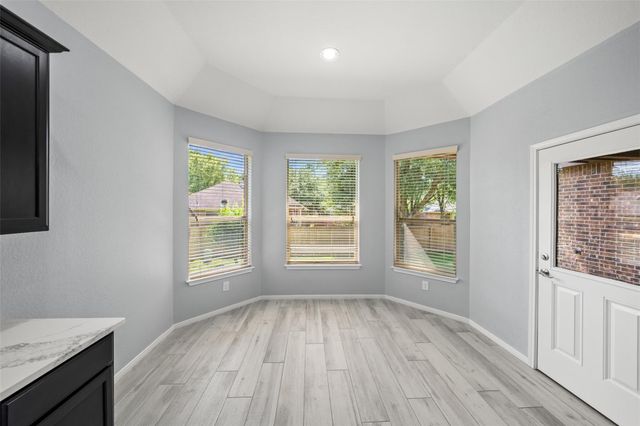 2406 Winter Trail Drive, Conroe, TX 77304