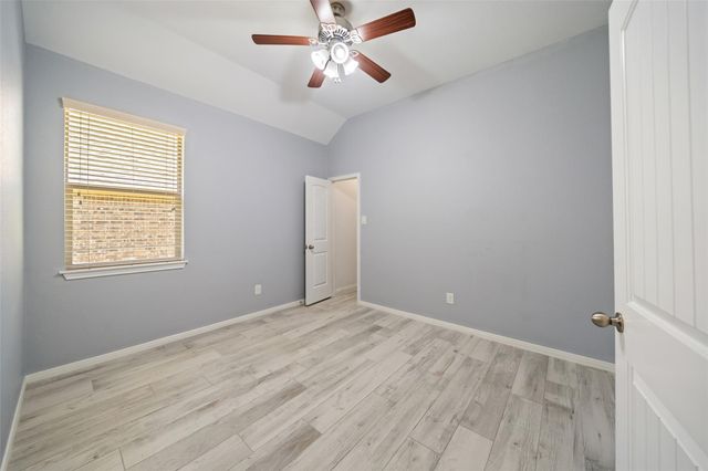2406 Winter Trail Drive, Conroe, TX 77304