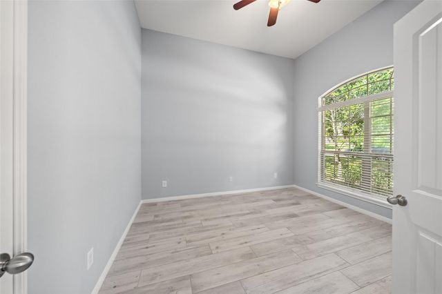 2406 Winter Trail Drive, Conroe, TX 77304