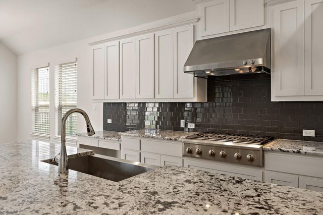 4705 Napoli Shore DR, Leander, TX 78641