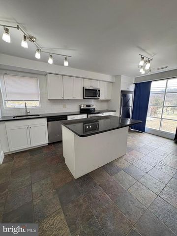 247 E MATSONFORD RD, Conshohocken, PA 19428