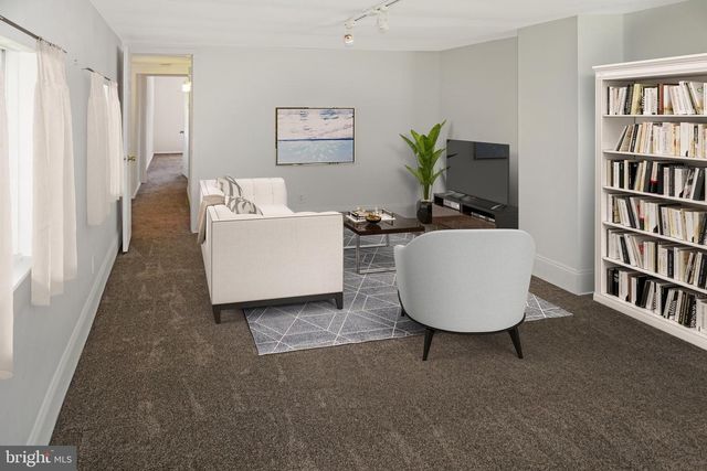 247 E MATSONFORD RD, Conshohocken, PA 19428