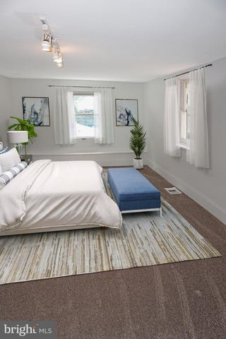 247 E MATSONFORD RD, Conshohocken, PA 19428