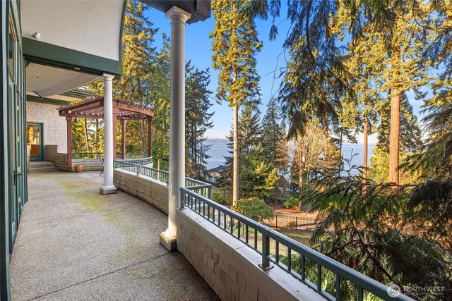 16340 Maplewild Avenue SW, Burien, WA 98166