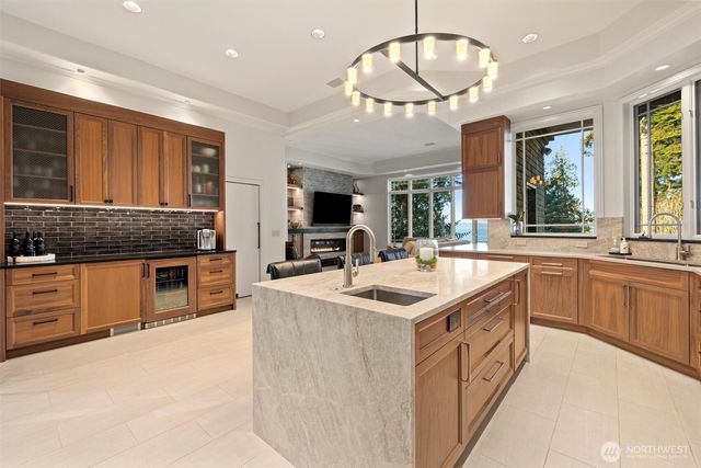 16340 Maplewild Avenue SW, Burien, WA 98166