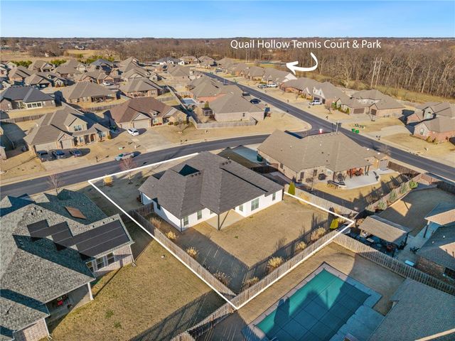 1210 Stoneybrook Lane, Bentonville, AR 72713