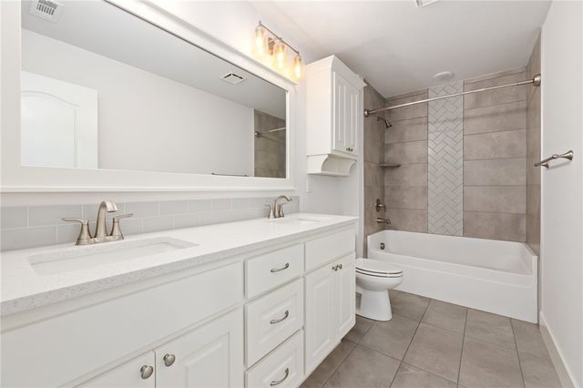 1210 Stoneybrook Lane, Bentonville, AR 72713