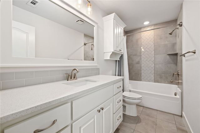 1210 Stoneybrook Lane, Bentonville, AR 72713