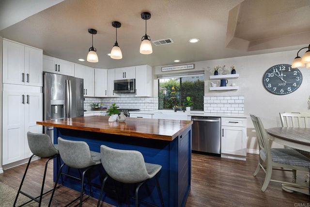5417 Triple Crown Drive, Bonsall, CA 92003