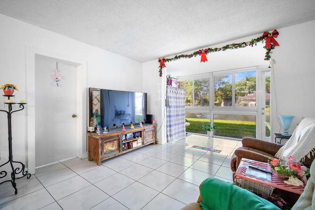 1101 NW 58th Terrace 111, Sunrise, FL 33313