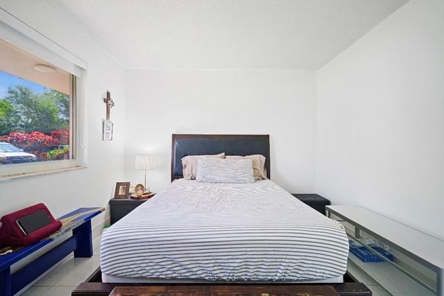 1101 NW 58th Terrace 111, Sunrise, FL 33313