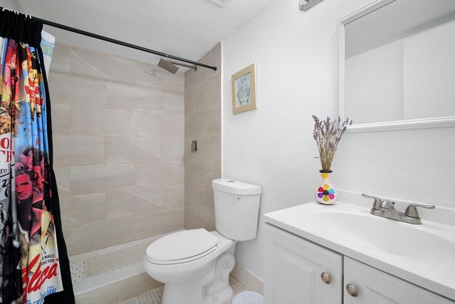 1101 NW 58th Terrace 111, Sunrise, FL 33313