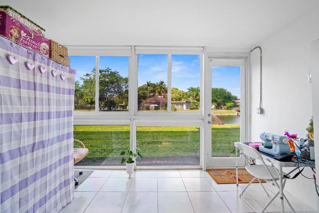 1101 NW 58th Terrace 111, Sunrise, FL 33313