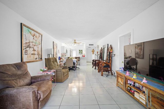 1101 NW 58th Terrace 111, Sunrise, FL 33313