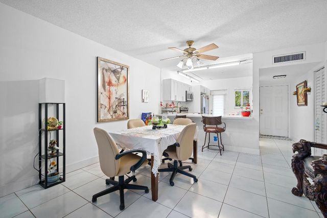 1101 NW 58th Terrace 111, Sunrise, FL 33313