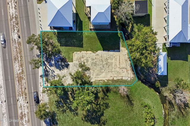 610 E Beach Boulevard, Long Beach, MS 39560