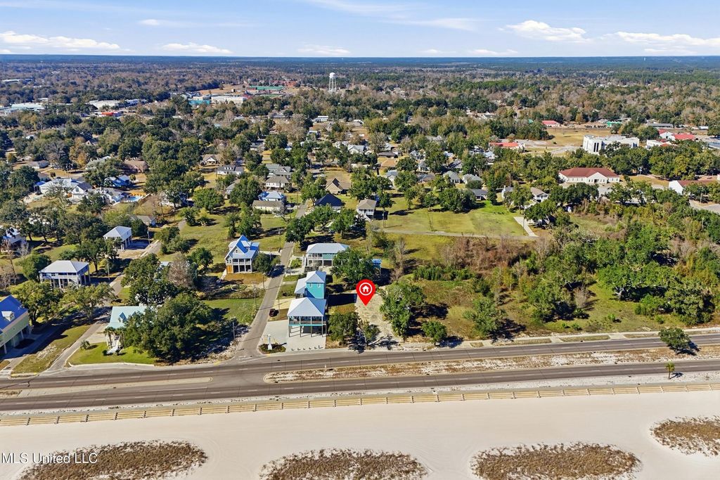 610 E Beach Boulevard, Long Beach, MS 39560