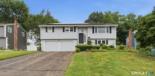 30 Jeffrey Lane, Newington, CT 06111