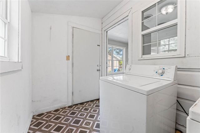 1433 N Garland Avenue, Fayetteville, AR 72703