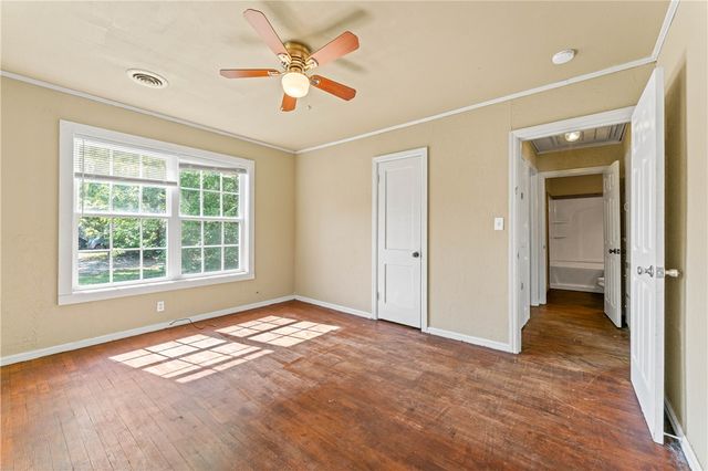 1433 N Garland Avenue, Fayetteville, AR 72703