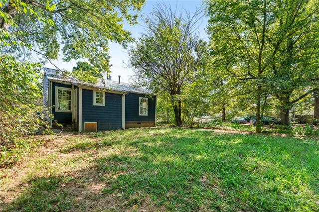 1433 N Garland Avenue, Fayetteville, AR 72703