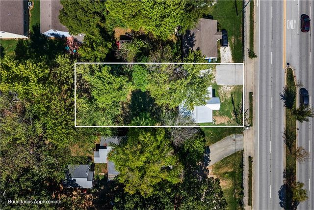 1433 N Garland Avenue, Fayetteville, AR 72703