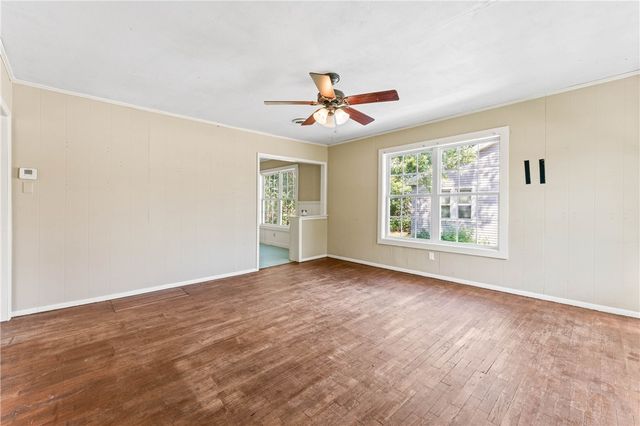 1433 N Garland Avenue, Fayetteville, AR 72703