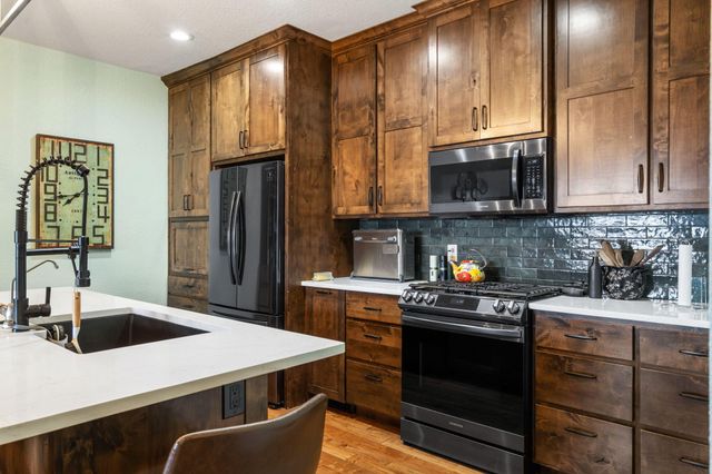 6089 State Hwy Dd 103, Branson West, MO 65737