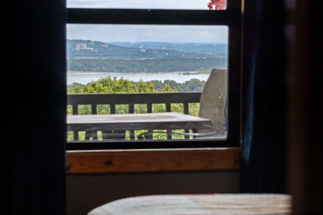 6089 State Hwy Dd 103, Branson West, MO 65737