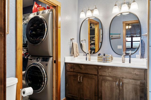 6089 State Hwy Dd 103, Branson West, MO 65737