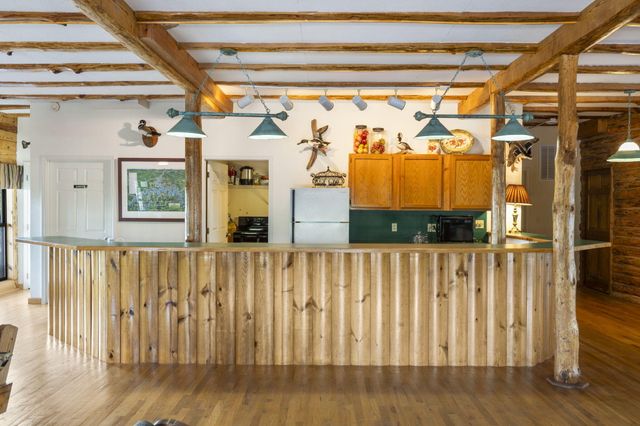 6089 State Hwy Dd 103, Branson West, MO 65737