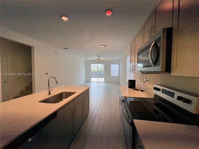 12948 SW 265th Ter, Homestead, FL 33032