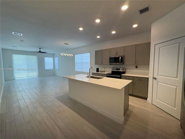 12948 SW 265th Ter, Homestead, FL 33032