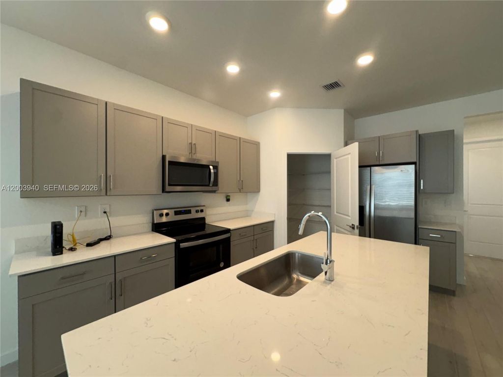 12948 SW 265th Ter, Homestead, FL 33032